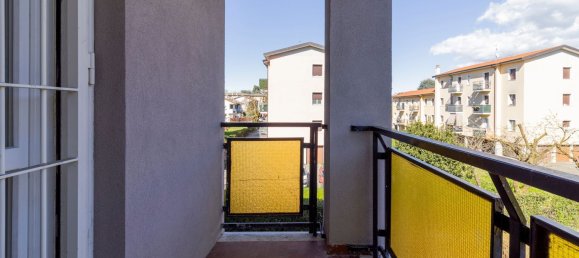 Apartamento de 4 habitaciónes en Mariano Comense, Italy No. 294876 19