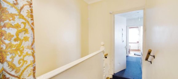 3 bedrooms House in East Ham, United Kingdom No. 11431 2