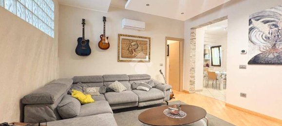 3 Schlafzimmer Wohnung in Silvi, Italy, Nr. 276578 2