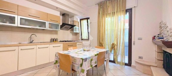 3 Schlafzimmer Wohnung in Silvi, Italy, Nr. 276578 5