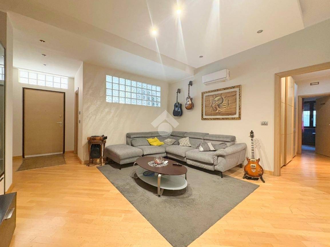 3 Schlafzimmer Wohnung in Silvi, Italy, Nr. 276578