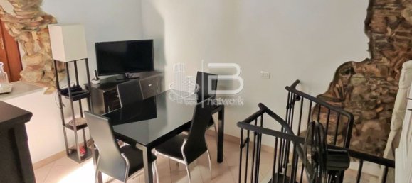 3 bedrooms Apartment in Carrara, Italy No. 313695 6