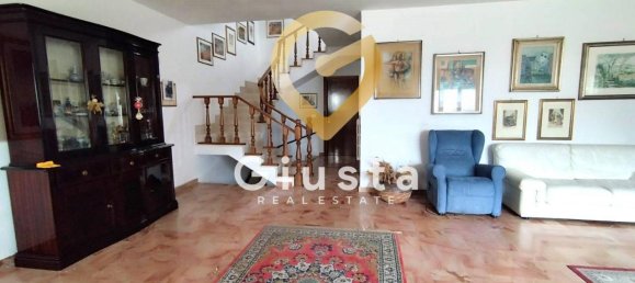 4 rooms House in Brindisi, Italy No. 35112 8