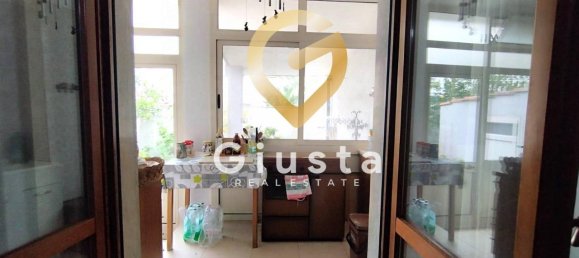 4 rooms House in Brindisi, Italy No. 35112 17