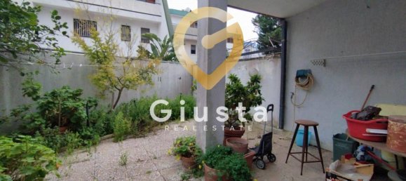 4 rooms House in Brindisi, Italy No. 35112 37