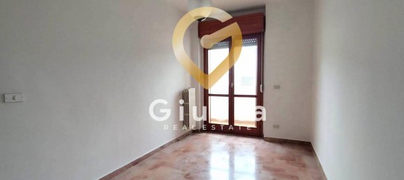 4 rooms House in Brindisi, Italy No. 35112 23