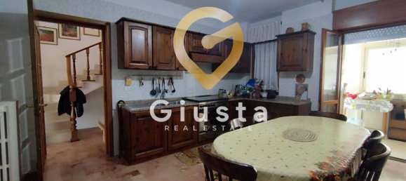 4 rooms House in Brindisi, Italy No. 35112 16