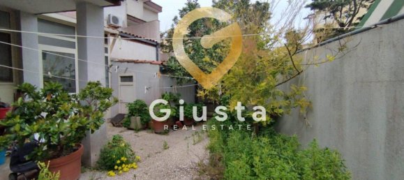 4 rooms House in Brindisi, Italy No. 35112 41
