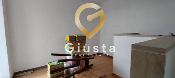 4 rooms House in Brindisi, Italy No. 35112 27