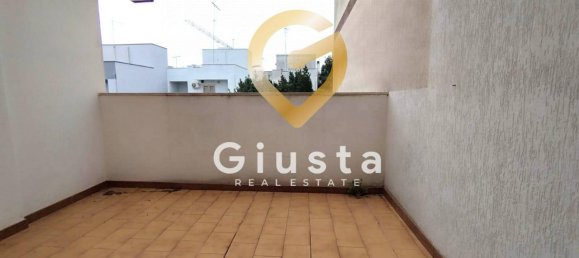 4 rooms House in Brindisi, Italy No. 35112 29