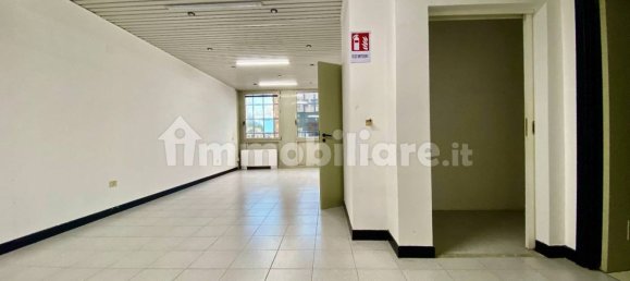 2 rooms Office in Naples, Italy No. 116161 7