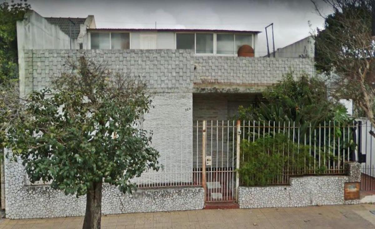 3 bedrooms House in Moron, Argentina No. 87024