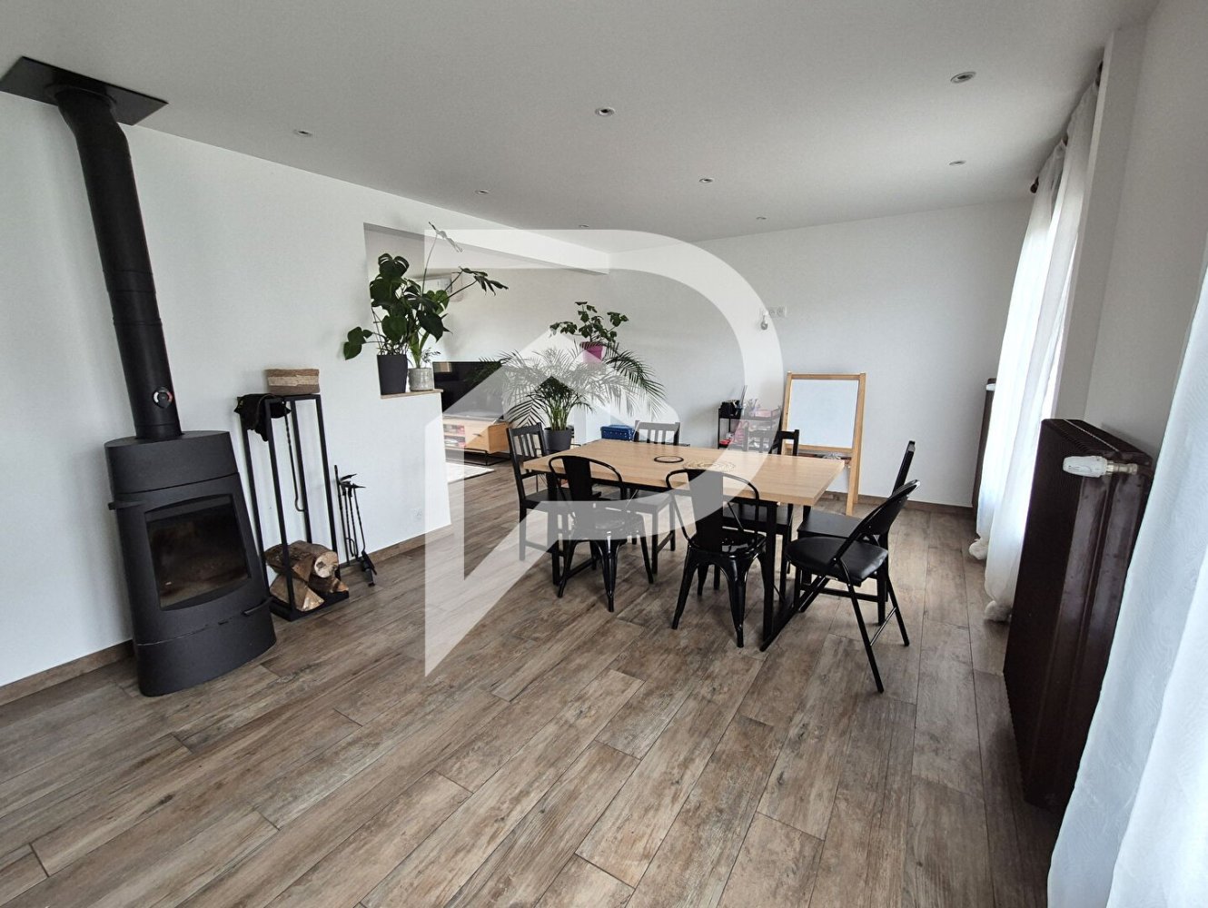 4 غرف نوم فيلا في Saint-Mard, France رقم 122152