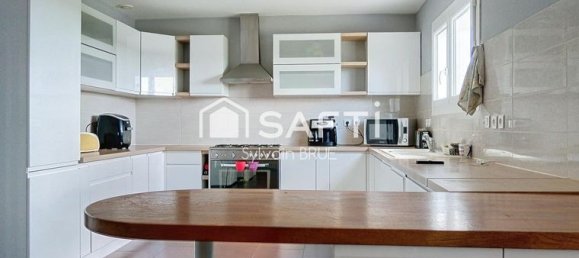 4 bedrooms House in Lot, France No. 303394 4