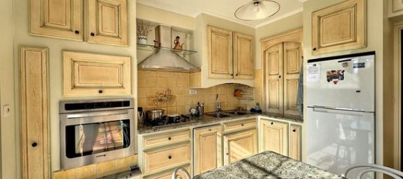 4 bedrooms House in Le Pontet, France No. 301373 10