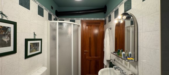 Villa de 6 dormitorios en Cherasco, Italy No. 379331 37