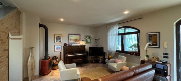 Villa de 6 dormitorios en Cherasco, Italy No. 379331 20