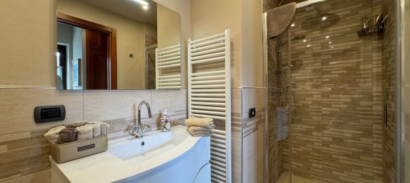 Villa de 6 dormitorios en Cherasco, Italy No. 379331 60