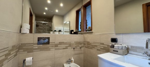 Villa de 6 dormitorios en Cherasco, Italy No. 379331 59