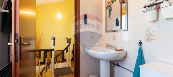 Casa de 3 habitaciónes en Ventasso, Italy No. 160820 6