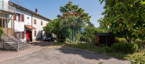 Casa de 3 habitaciónes en Ventasso, Italy No. 160820 17