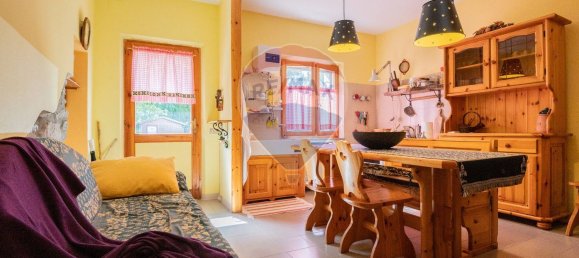 Casa de 3 habitaciónes en Ventasso, Italy No. 160820 25