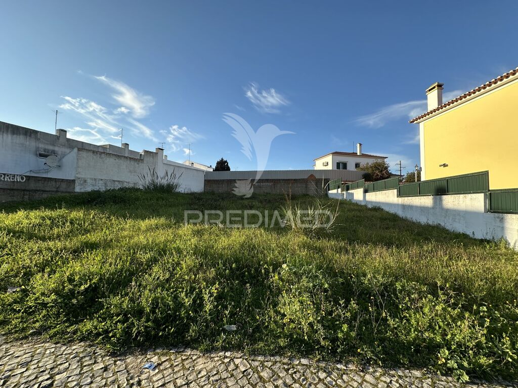 420m² Land in Santarem, Portugal No. 75889