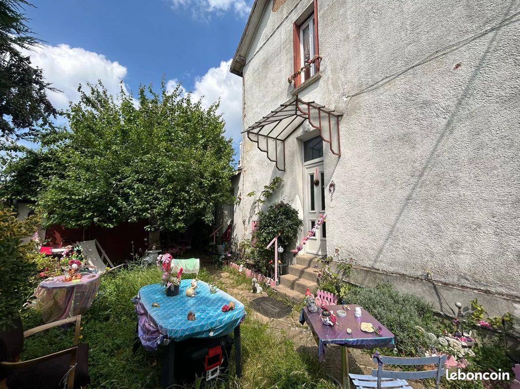 2 chambres Maison de ville à Chartres, France No. 257027