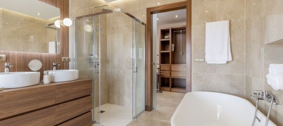 11 bedrooms House in Malaga, Spain No. 164085 10