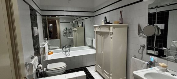 Apartamento T4 em Cellatica, Italy N.º 361372 12