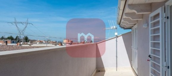 Вилла с 4 комнатами в Сан Чезарео, Италия № 8856 52