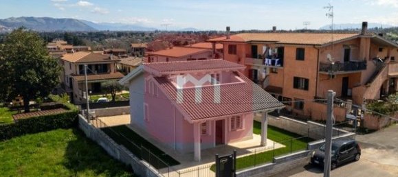 Вилла с 4 комнатами в Сан Чезарео, Италия № 8856 7