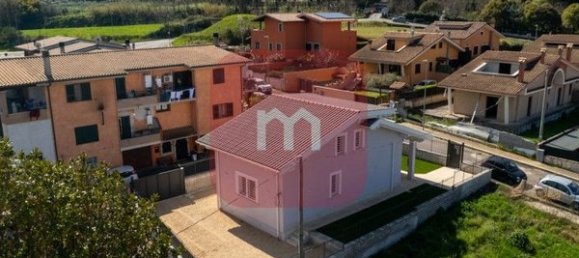 Вилла с 4 комнатами в Сан Чезарео, Италия № 8856 11