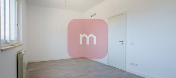 Вилла с 4 комнатами в Сан Чезарео, Италия № 8856 31