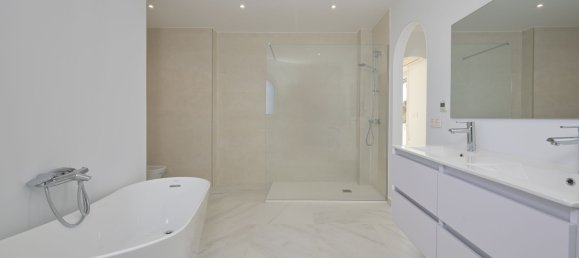 5 Schlafzimmer Villa in Marbella, Spain, Nr. 41782 50