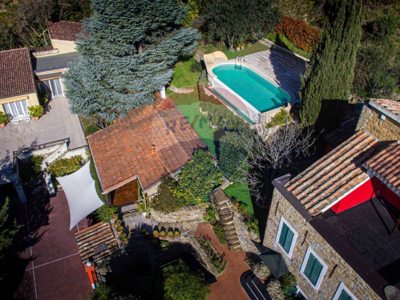 6 bedrooms Villa in Sanremo, Italy No. 77521