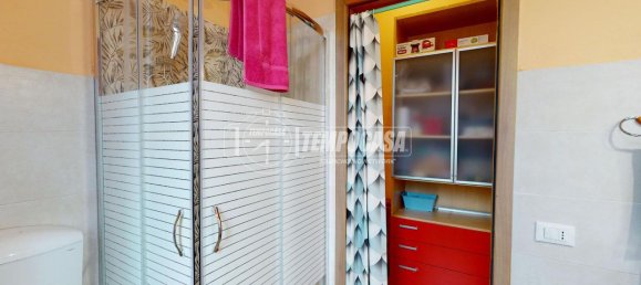 4 rooms Apartment in Carate Brianza, Italy No. 170786 10