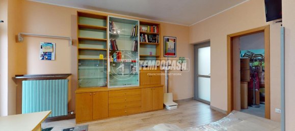 4 rooms Apartment in Carate Brianza, Italy No. 170786 8