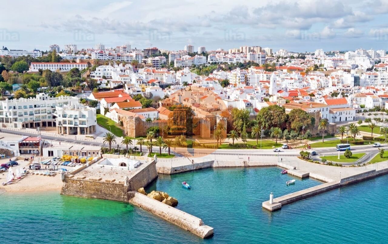 Земельный участок в Лагуш, Португалия № 55365