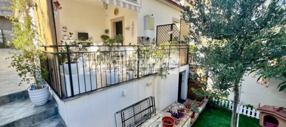 3 bedrooms Apartment in Spoltore, Italy No. 342112 6