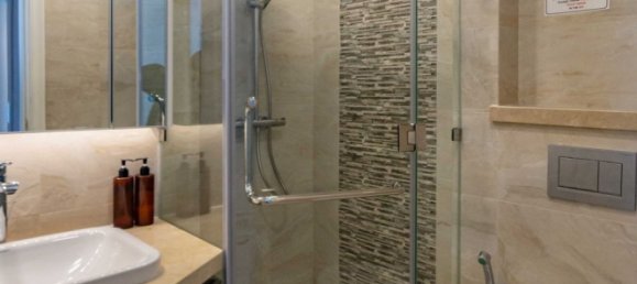 2 rooms Office in District 1, Vietnam No. 18057 3