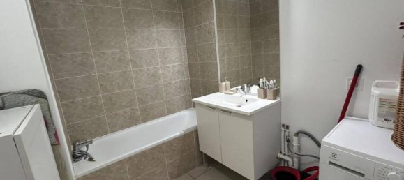 3 bedrooms Apartment in Marignane, France No. 333990 13