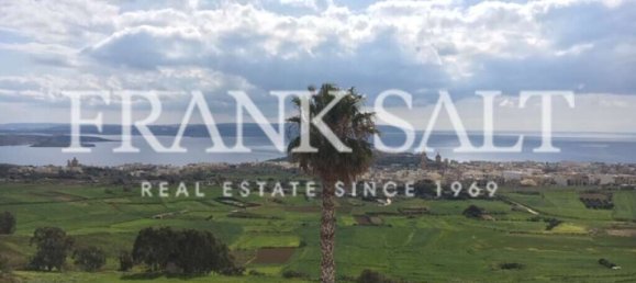 3 bedrooms Apartment in Nadur, Malta No. 5665 2