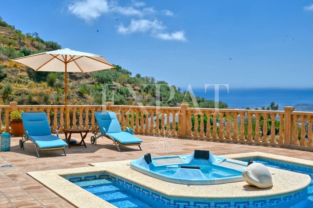 4 غرف نوم فيلا في Arenas, Spain رقم 250309