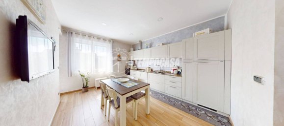 1 bedroom Apartment in Volpiano, Italy No. 118996 6