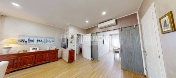 1 bedroom Apartment in Volpiano, Italy No. 118996 4