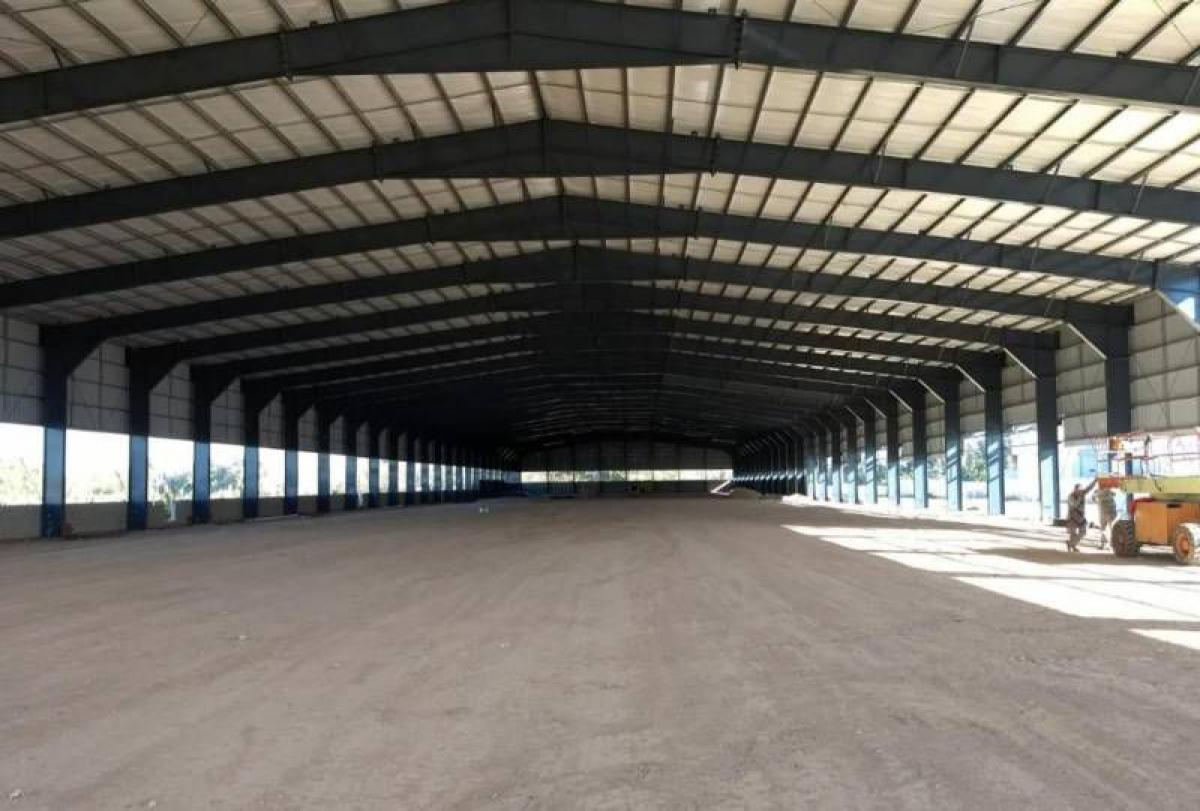 10080m² Commercial property in Ezeiza, Argentina No. 27800