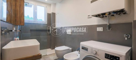1 bedroom Apartment in Bologna, Italy No. 345021 17