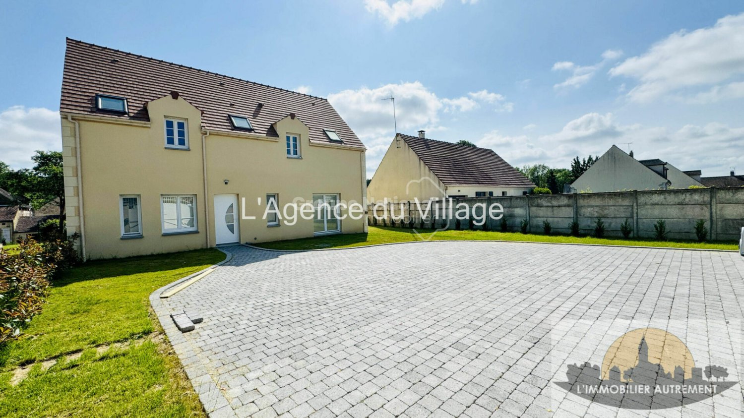 4 bedrooms Villa in Sainte-Genevieve, France No. 253965