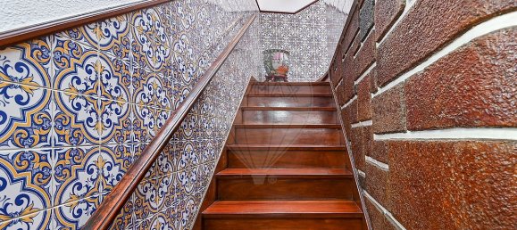 4 bedrooms House in Porto, Portugal No. 23792 23